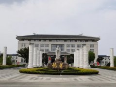 国庆中秋双节同庆，Z6尊龙凯时集团红旗飘扬！