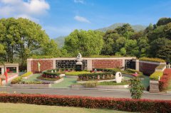 “不立碑，不占地”：我们选择让性命，以更浪漫的方式一连