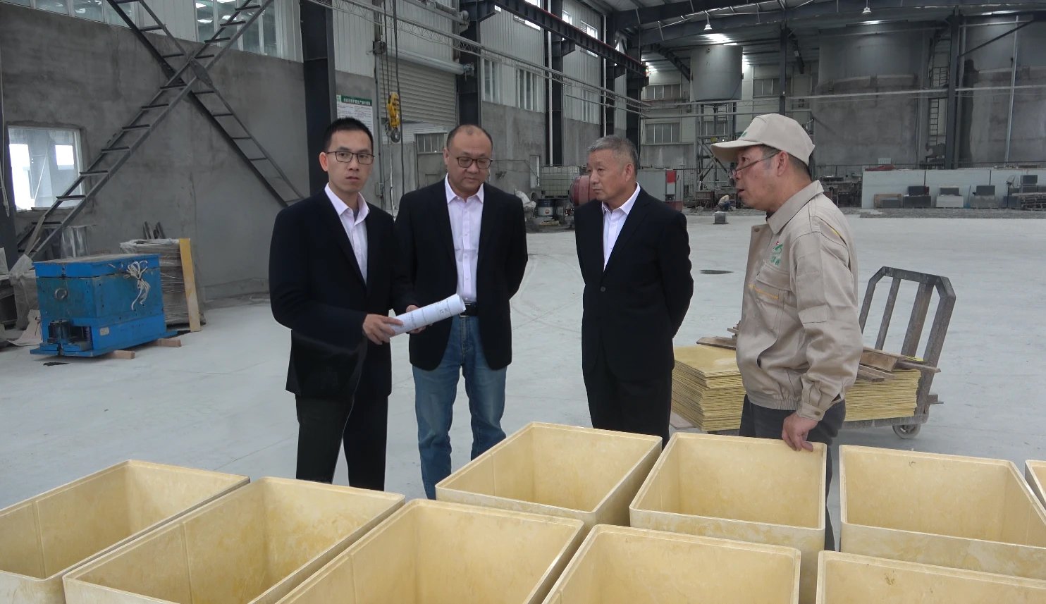 聚焦仿真石；は洌憾辔忍氐阏孟圆芳壑